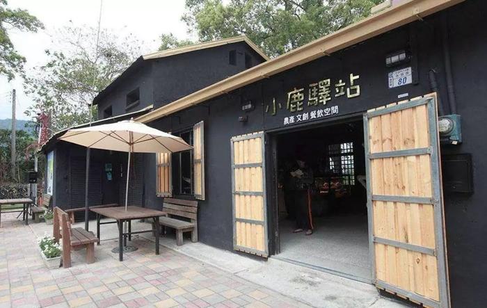 最新中年驿站，高科技重塑生活，启程未来科技之旅