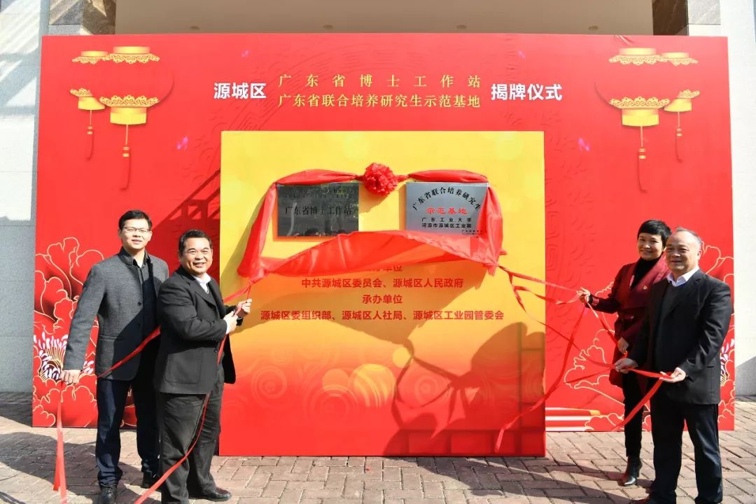 缪允东，时代印记者，记录时代脉搏