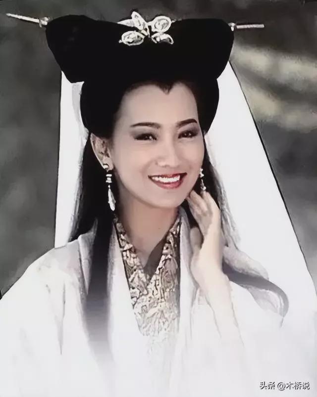 白素贞演员的成长之路，变化、学习与自信的力量