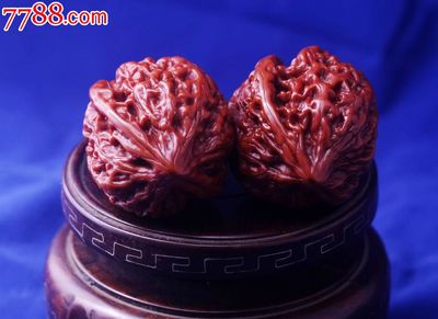 文玩核桃价格探秘，小巷深处的宝藏小店揭秘