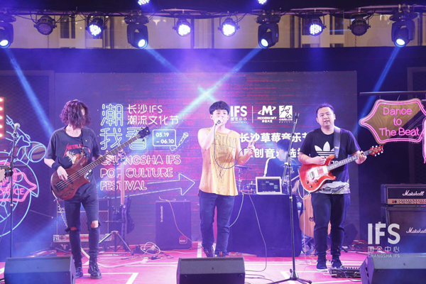 比赛前的音乐，激励与力量的旋律预热赛场气氛的旋律